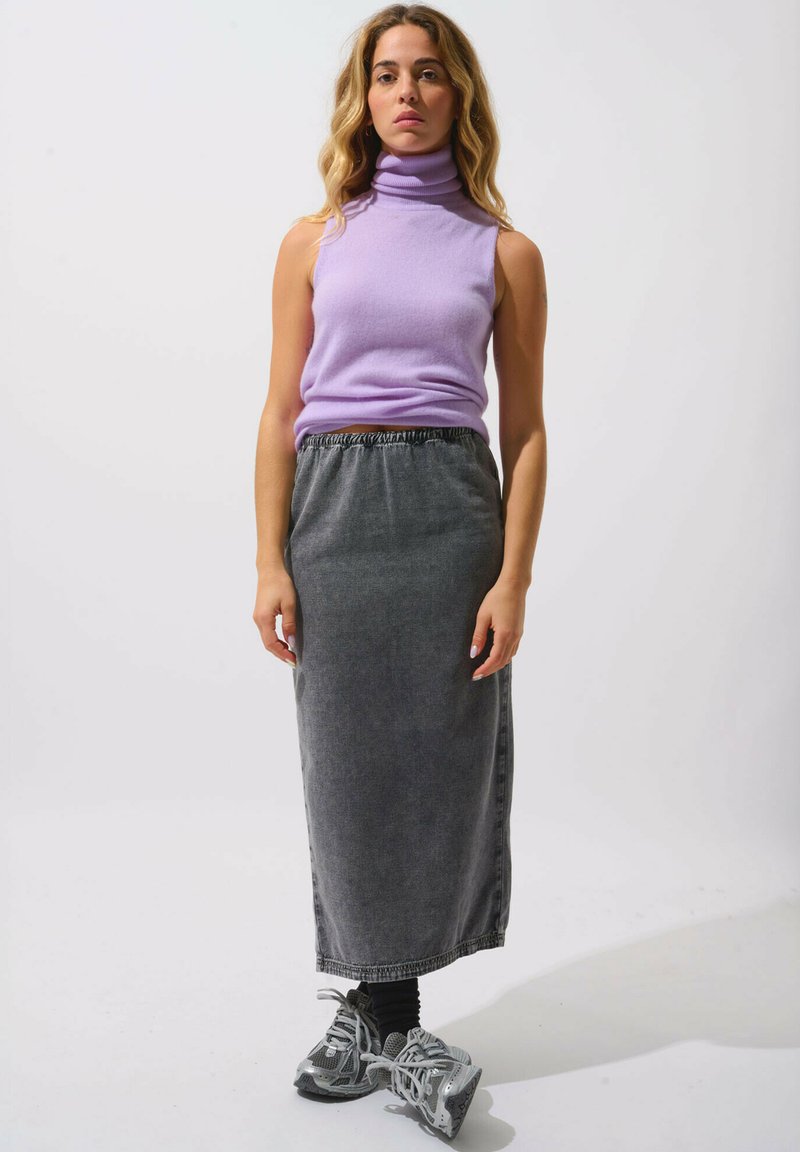 Authentic Cashmere COL ROULÉ SANS MANCHES - Linne - purple