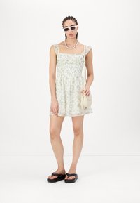 Hollister Co. SAIDIE MIDI DRESS - Dnevna haljina - branch