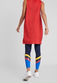 Tommy Hilfiger Vestido de deporte - red