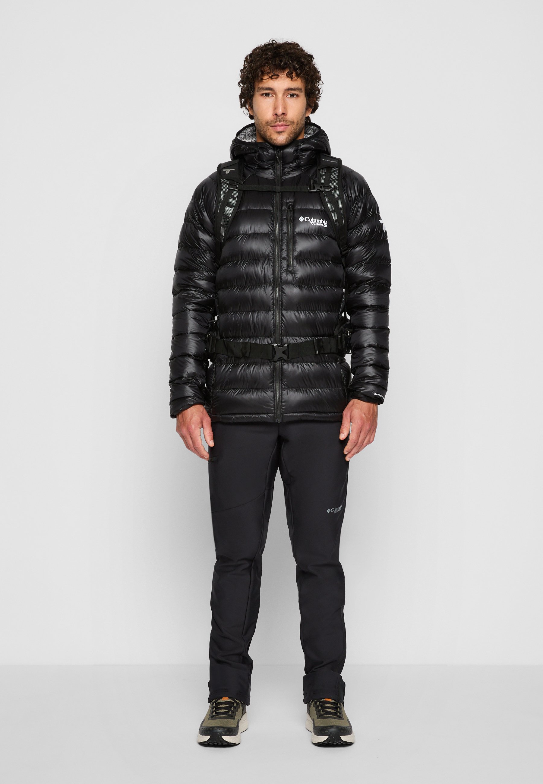 Columbia ARCTIC CREST™ HOODED JACKET - Jachetă cu puf - black