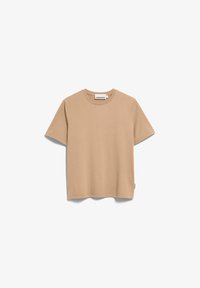 Unselected, true camel