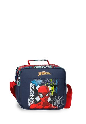 Bolsa de almuerzo para niños de color azul marino con Spider-Man, con correa roja, asa, gráfico de la cara de Spider-Man, diseños de telaraña y texto estilo cómic.