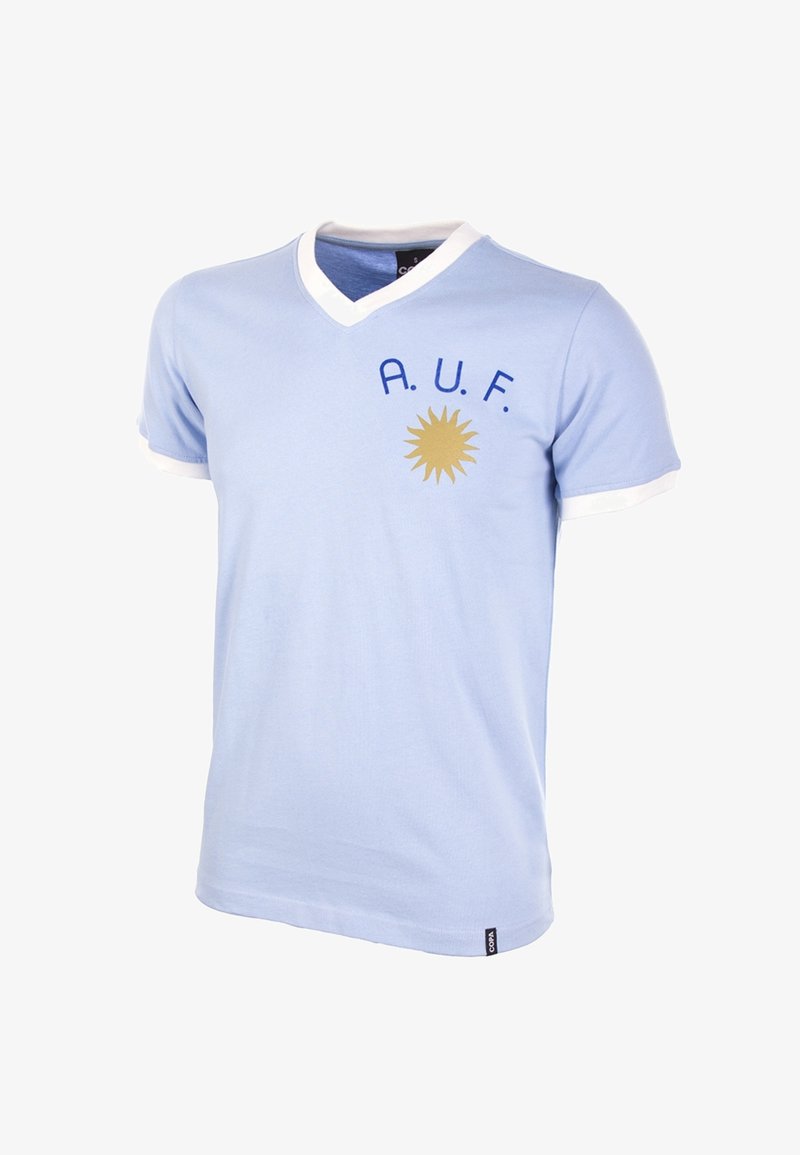 Lichtblauw T-shirt met korte mouwen en V-hals; heeft een witte kraag en witte randjes aan de mouwen. Bedrukt met de tekst "A.U.F." en een gele zon grafiek.