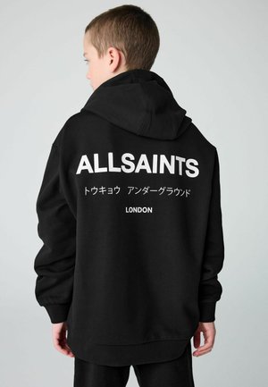 Sudadera con capucha negra hecha de un tejido suave que presenta un gran logo blanco "ALLSAINTS" y texto japonés en la parte posterior. Ajuste relajado con mangas largas.