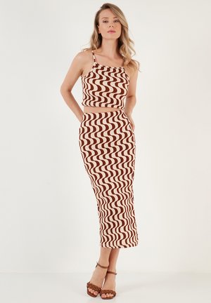 LELA SLIM FIT SET - Ozko oprijeto krilo - brown white