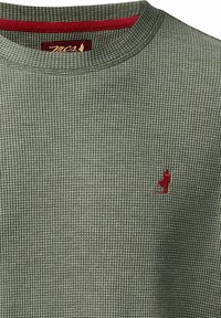 Cămașă cu guler rotund, cu un model mic în carouri în nuanțe de măslin și alb, având un mic logo brodat roșu pe piept și un detaliu roșu la gulerul interior.