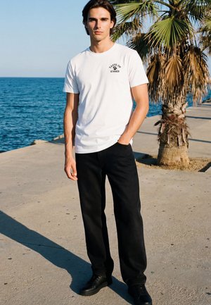 Mister Tee, REGULAR FIT ORANGES GRAPHIC PRINT T-SHIRT - T-shirt imprimé - white