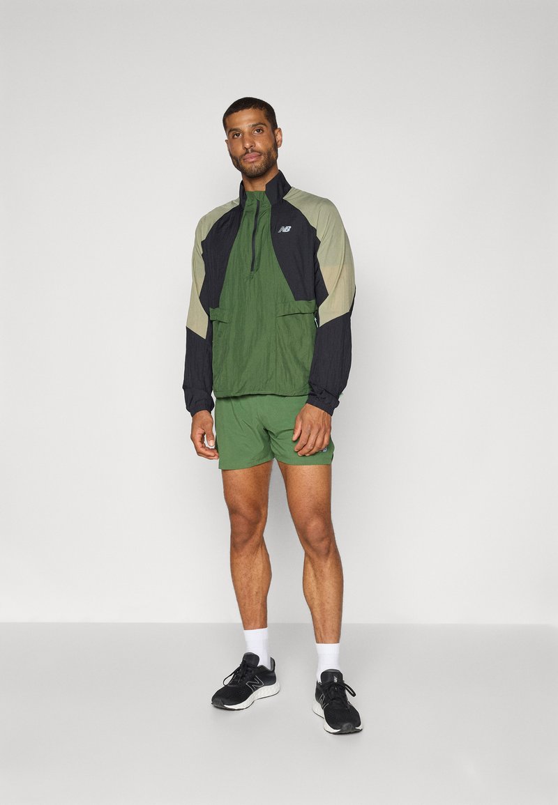 New Balance BETTER RUN WATER RESISTANT JACKET - Windjack - garter snake
