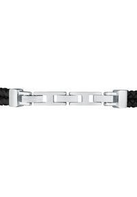 Bracciale in pelle intrecciata nera con chiusura in metallo color argento. Presenta un design a catena con accenti rettangolari. Finitura durevole e elegante.