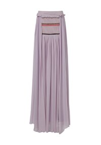 Lila maxi rok van vloeiende stof, met een smocktail en gestreepte accenten in rood en zwart. Vloeiende silhouet met plooien.