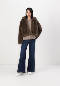 Modström LOUISAMD - Winterjas - cedar