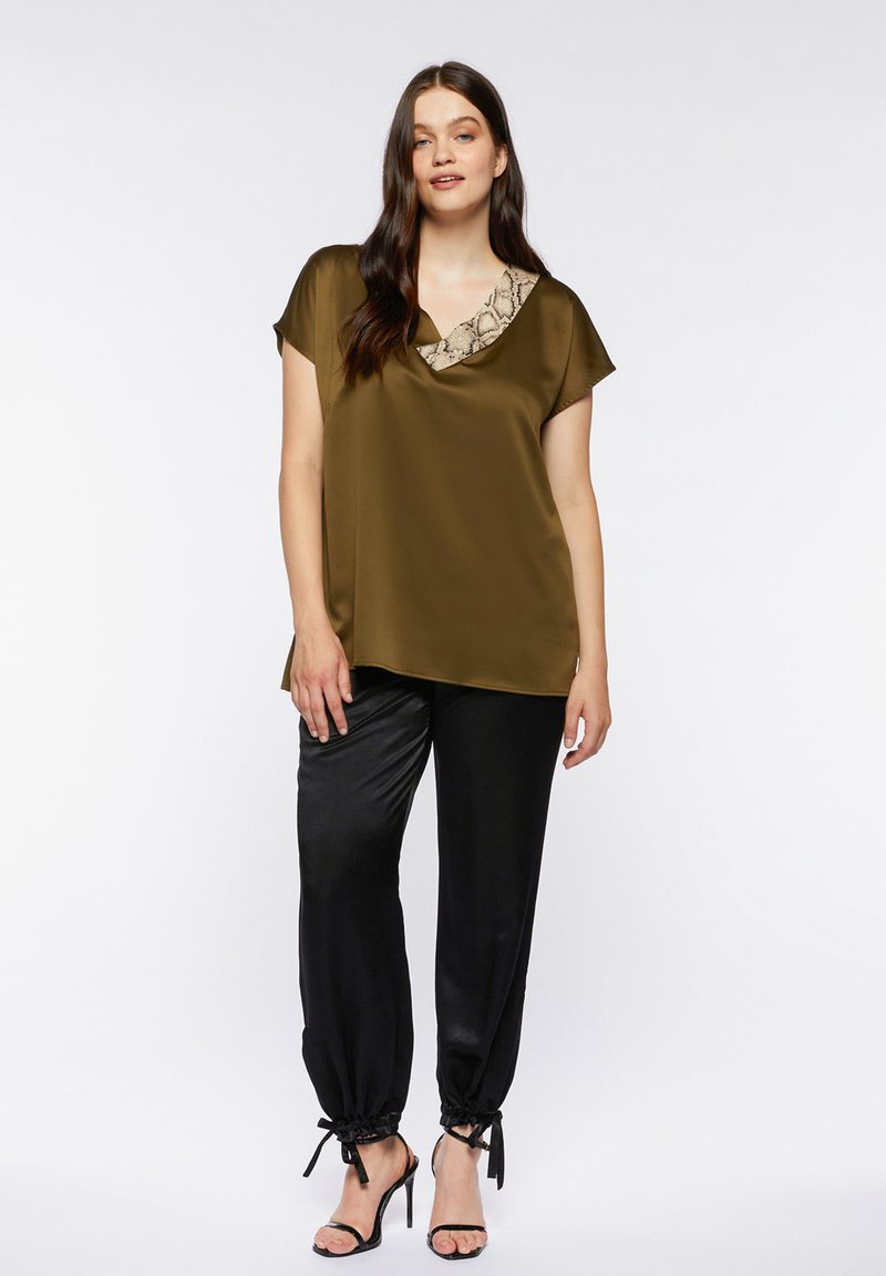 Fiorella Rubino T-shirt print groen