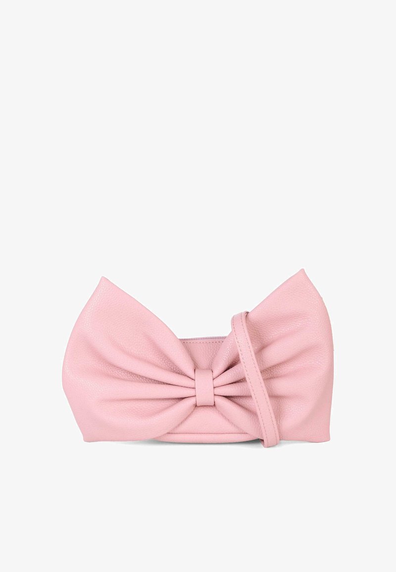 Borsa a pochetto in pelle rosa con un grande fiocco sul davanti, superficie testurizzata e chiusura con cerniera. Forma compatta e strutturata.