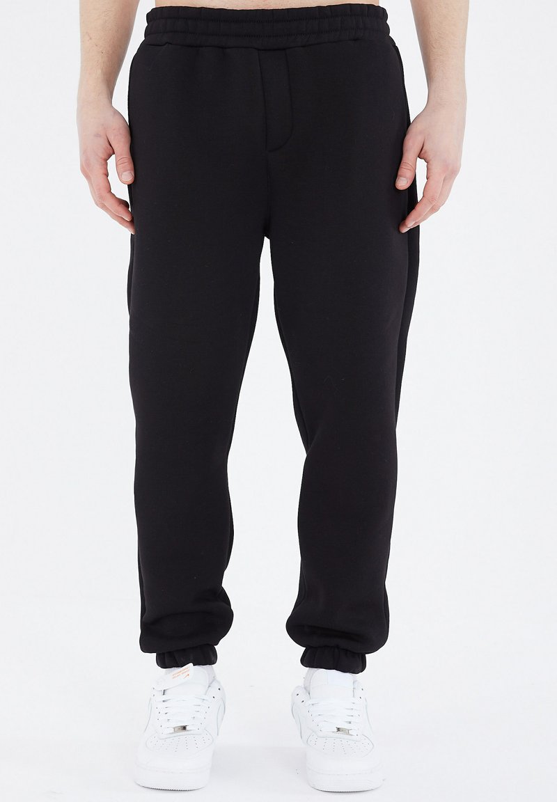 Megaman BASIC JOGGING - Jogginghose - schwarz