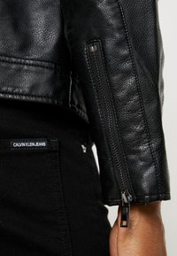 CELIO Giacca in similpelle - black