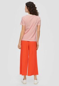 s.Oliver - T-shirt z nadrukiem