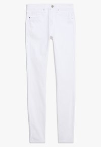 Jeans blancos de corte slim fabricados en denim. Incluyen un cierre de botón, diseño de cinco bolsillos y una textura suave.