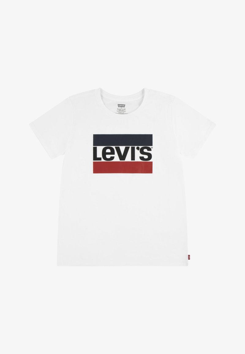 T-shirt de algodão branco com um logotipo da Levi's impresso ao centro em preto, com riscas horizontais azuis e vermelhas acima e abaixo. Gola redonda clássica.
