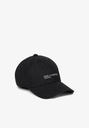 Cappellino da baseball nero a sei pannelli con visiera curva e logo "KARL LAGERFELD JEANS" ricamato in bianco sul davanti.
