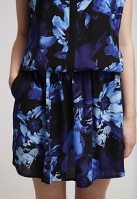Gestuz Robe chemise - blue