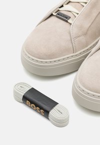 BOSS GARY - Sneakers basse - natural ten
