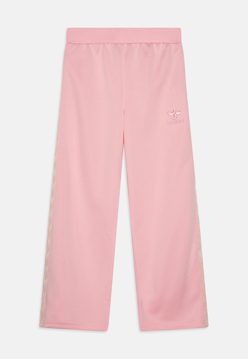 Ružové teplákové nohavice vyrobené z hladkej látky, s voľným strihom, elastickým pásom a dekoratívnym zlatým chevronovým vzorom na bokoch.
