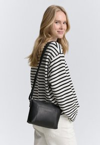 TOM TAILOR TTAMARIS S - Cross body bag - schwarz black