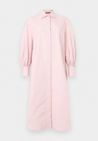 Φόρεμα μέσης μήκους σε ανοιχτό ροζ χρώμα με λεπτές κάθετες ρίγες, μυτερό γιακά, μακριά φουσκωτά μανίκια και φαρδιά μανσέτα με κουμπιά.