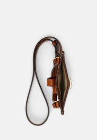 Lauren Ralph Lauren LEATHER CROSSBODY TECH CASE - Taštička na mobil - tan