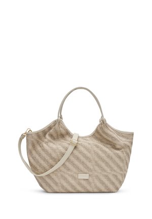 Beige grote handtas met een textuur, voorzien van twee handvatten en een afneembare schouderriem met gespen in goudkleurige hardware.