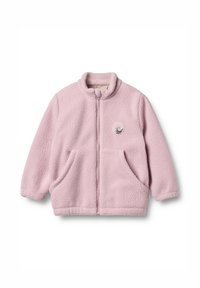Helle rosa Fleecejacke mit hohem Kragen, frontalem Reißverschluss, zwei Seitentaschen und einem Wellenlogo auf der Brust. Weicher Stoff und gemütliches Design.