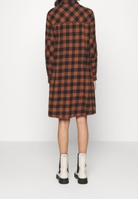 Noisy May Vestido camisero - white