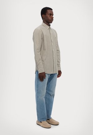 SLIM FIT STRIPED STRETCH POPLIN SHIRT - Košeľa - new olive/white