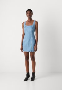 Calvin Klein Jeans SCOOP NECK DRESS - Haljina od trapera - evening blue