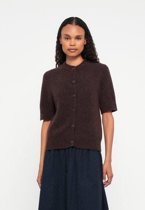 NOURA CARDIGAN - Strickjacke - fudge