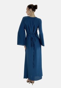 Elara ABAYA - Robe longue - blau