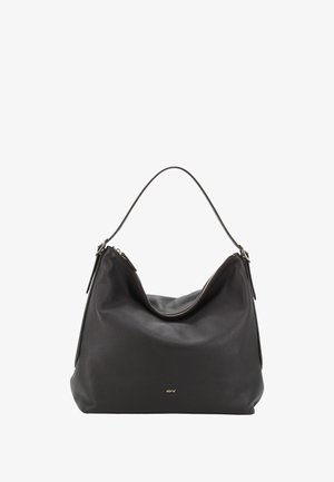 Sac à bandoulière en cuir noir avec une texture douce, une forme courbée et une fermeture éclair. Doté d'une fine anse et d'un subtil logo doré.