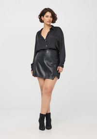 Terranova CAMICIA IN RASO - Camicia - nero