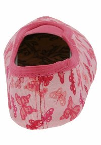 Rosa Slipper mit Schmetterlingsmuster, weichem Stoff, runder Form und einem Reißverschluss an der Rückseite für einfaches Anziehen.