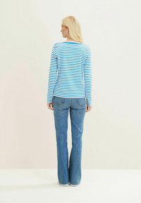 TOM TAILOR DENIM Camiseta de manga larga - white mid blue stripe