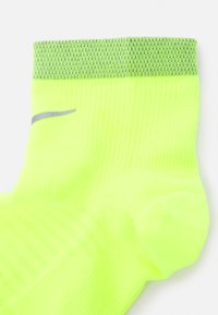 Nike Performance SPARK ANKLE UNISEX - Meias desportivas - volt/reflective silver