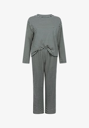 Completo di abbigliamento da casa a righe in verde scuro e bianco. Maglia a maniche lunghe con scollatura rotonda, abbinata a pantaloni con vita elastica coordinati.