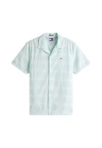 Camisa de algodón verde menta de manga corta con un patrón abstracto texturizado, cuello y botones en la parte delantera. Pequeño logotipo en el pecho.