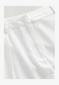 Ausgewählt, white