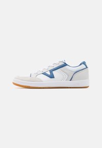 Unselected, court navy/white