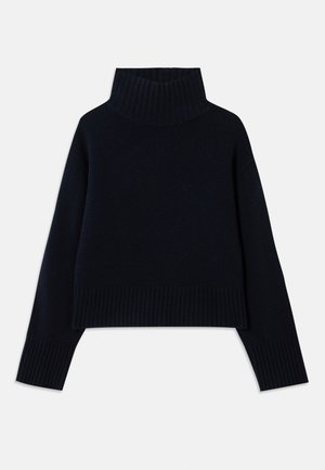 Čierny rebrovaný rolák s dlhými rukávmi a širokými manžetami, skrátený spodný lem, položený na bielom pozadí.