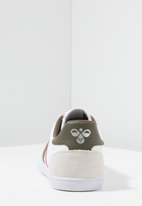 Hummel SLIMMER STADIL - Sapatilhas - white/green