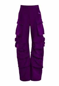 Unselected, dark plum