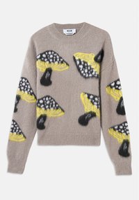 - Sweter