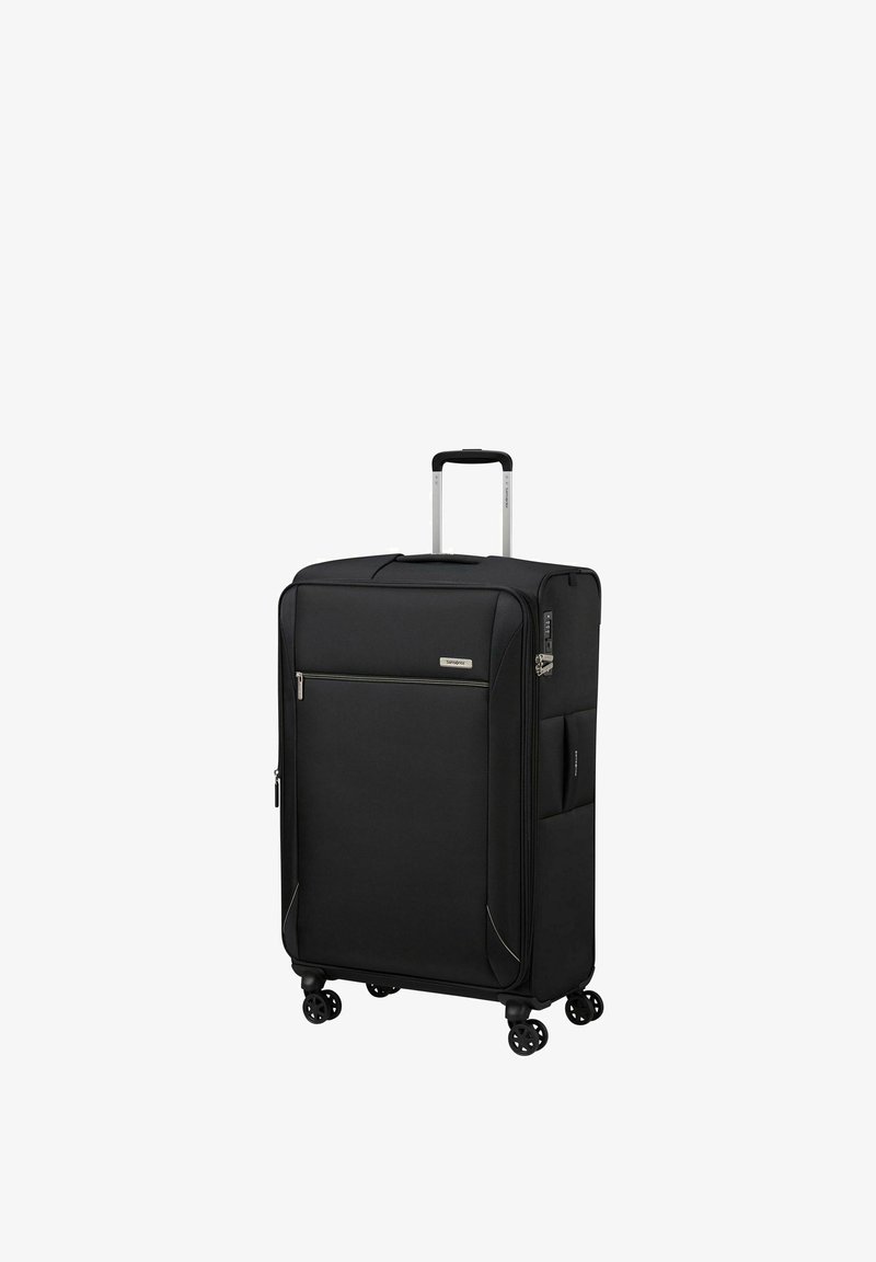 Valigia morbida nera con quattro ruote girevoli, manico telescopico, tasca frontale con cerniera e lucchetto a combinazione integrato sul lato.
